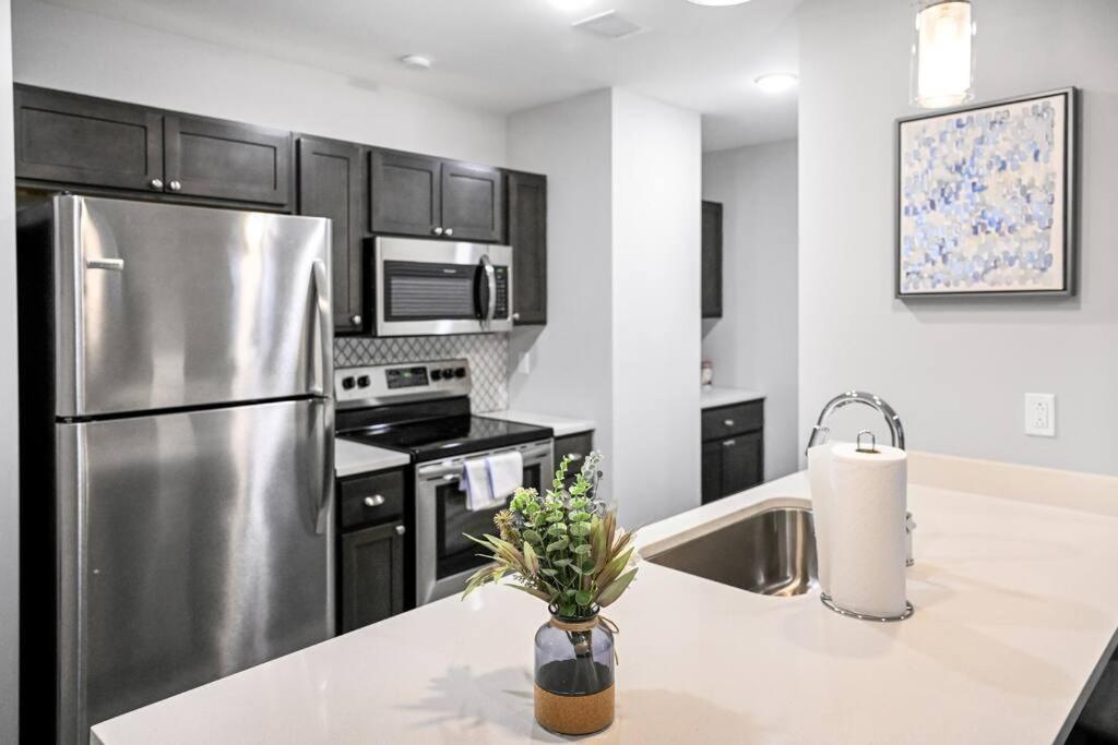 Ferienwohnung 2Br Unit In The Heart Of Dt On Playhouse Square, With Pool And Gym Access-1106 Cleveland Exterior foto