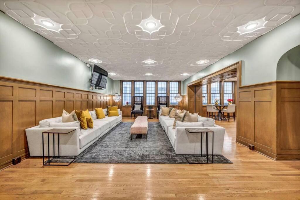 Ferienwohnung 2Br Unit In The Heart Of Dt On Playhouse Square, With Pool And Gym Access-1106 Cleveland Exterior foto