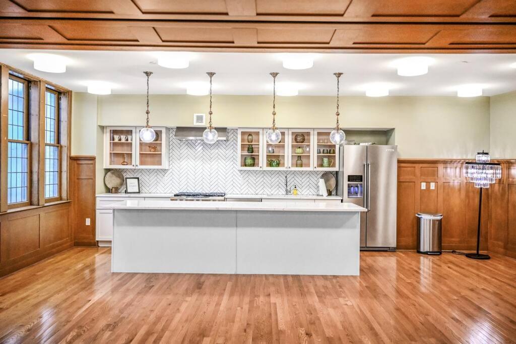 Ferienwohnung 2Br Unit In The Heart Of Dt On Playhouse Square, With Pool And Gym Access-1106 Cleveland Exterior foto